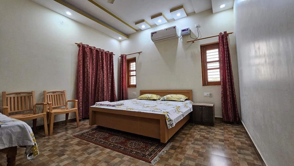 Photo of the whole room, Bedroom, air conditioner