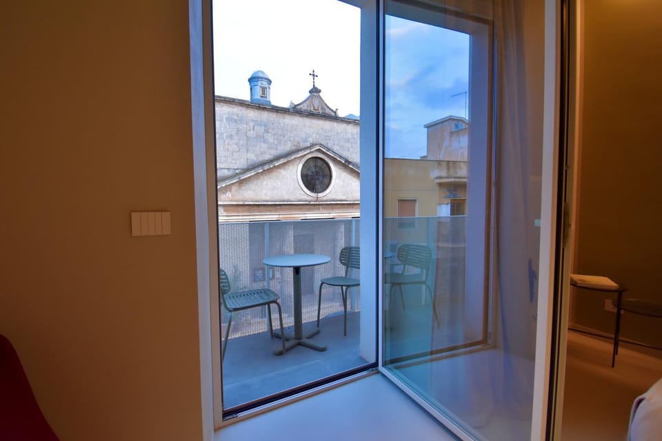 Patio, Day, View (from property/room), Balcony/Terrace, Dining area