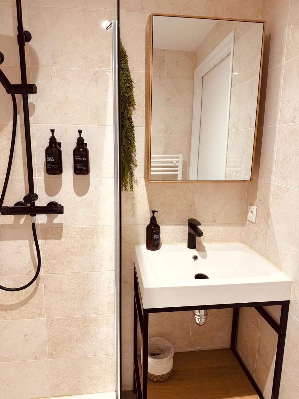 Claelle Appartment - 200m beach Apartment in Mandelieu-La Napoule