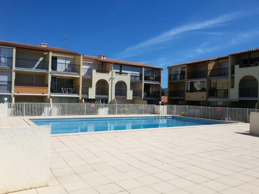 100m de la plage richelieu + piscine Apartment in Agde