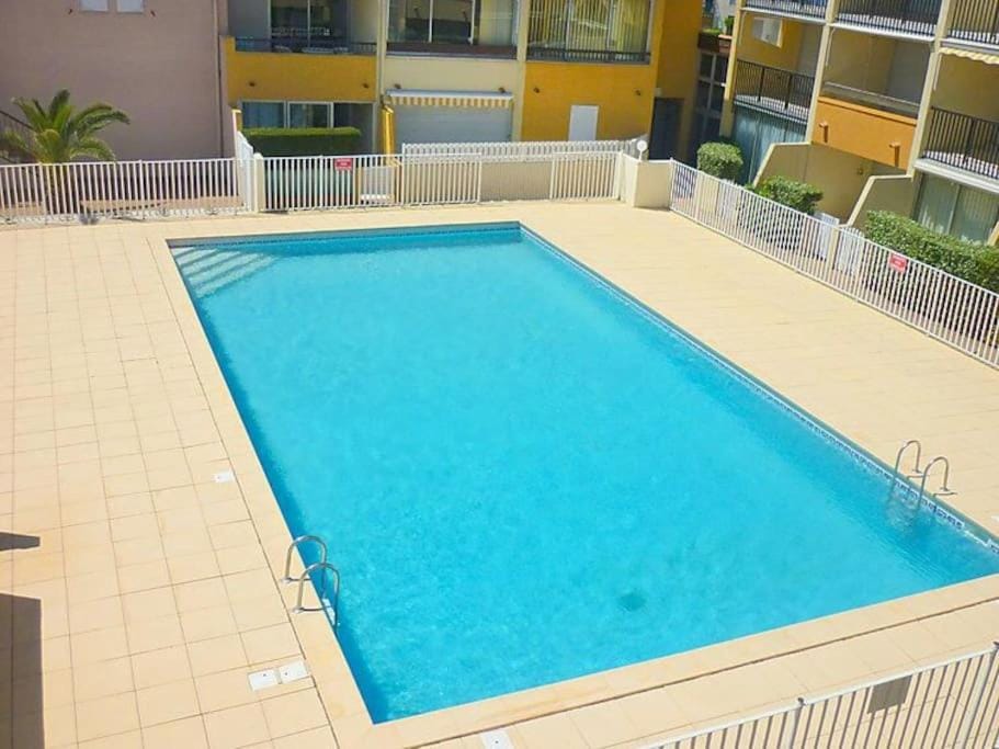 100m de la plage richelieu + piscine Apartment in Agde