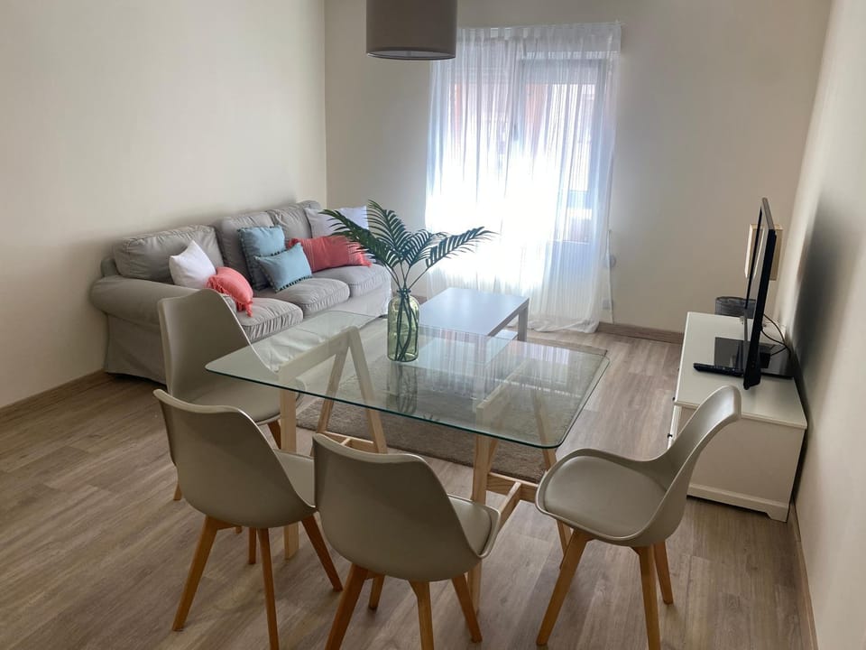Piso completo en Gijon muy cerca de la playa Apartment in Gijón