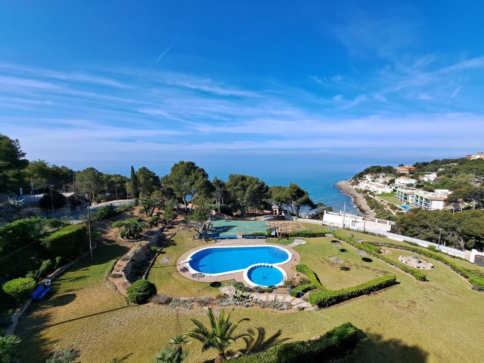 Natural landscape, Garden, Pool view, Sea view, Swimming pool