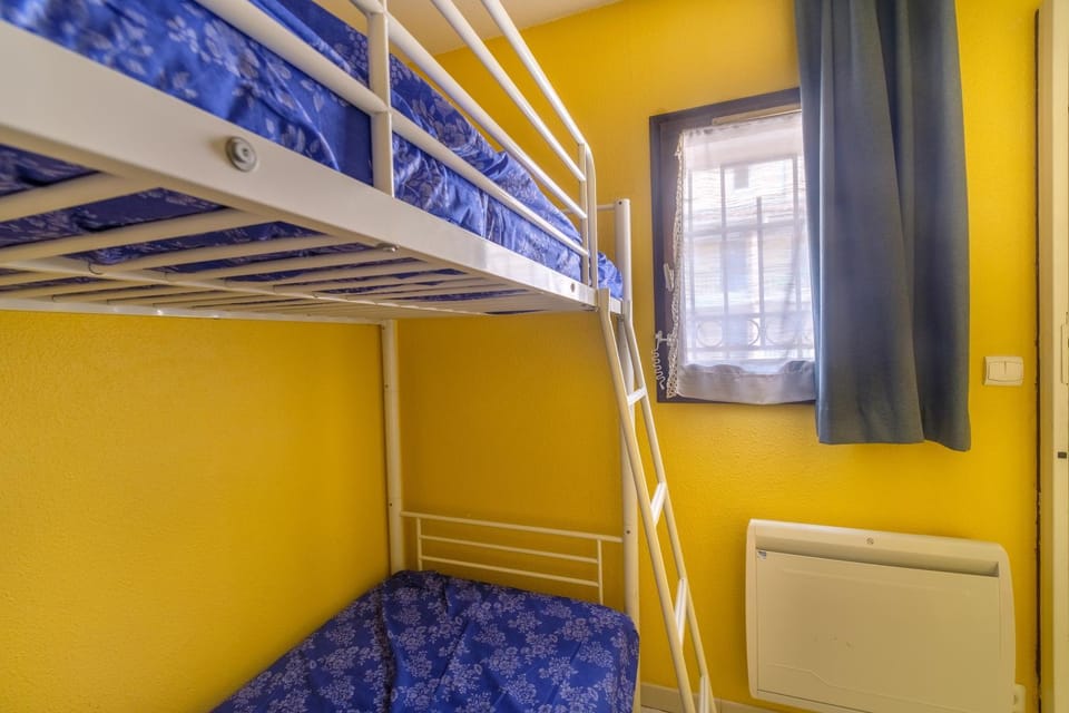 Property building, Living room, Bedroom