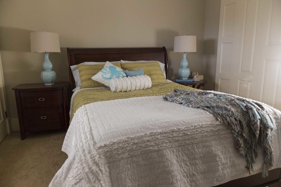 The White House Bed and Breakfast Bed and Breakfast in Medford