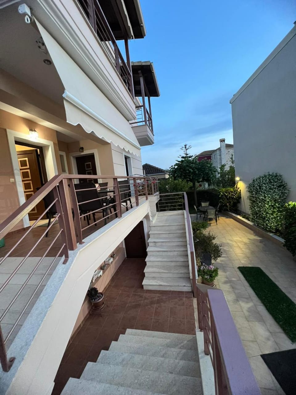 Property building, Balcony/Terrace