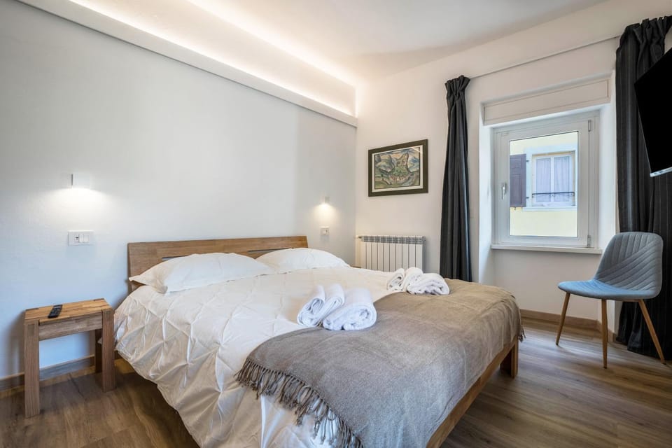 Living room, Bedroom