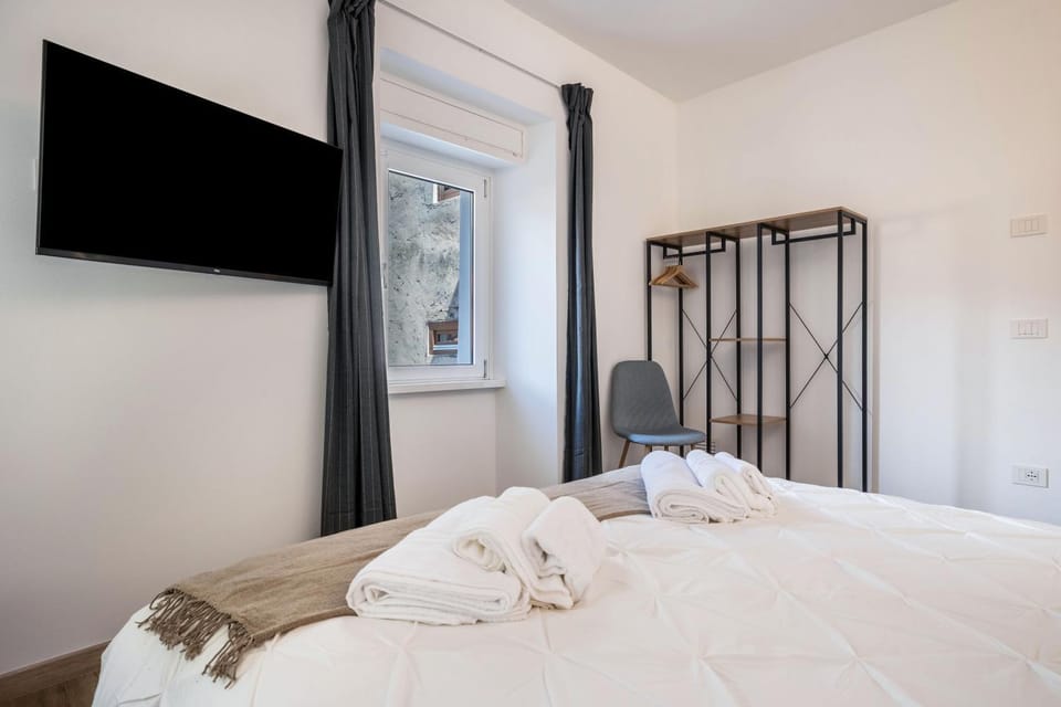 Living room, Bedroom