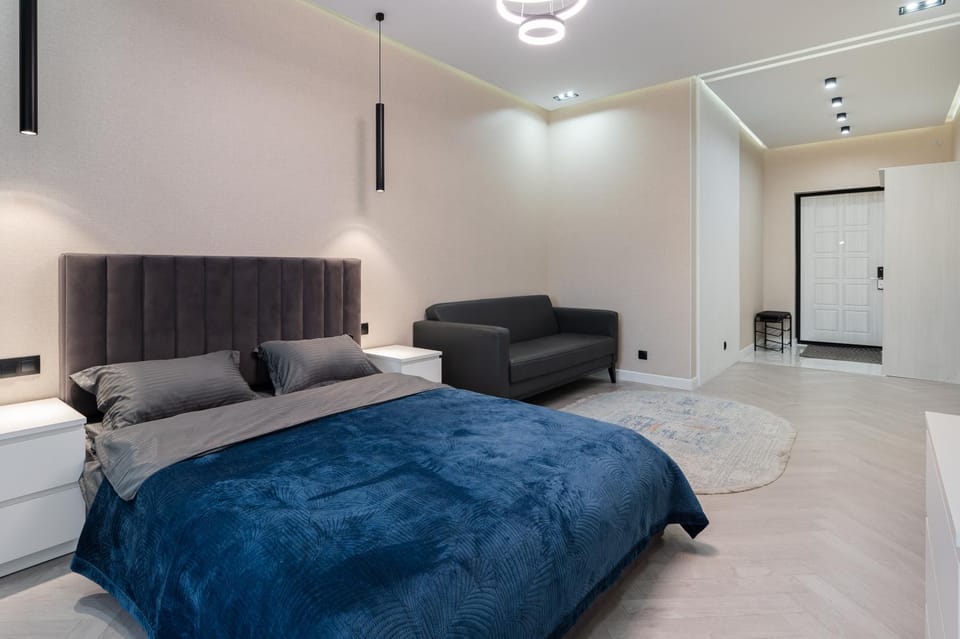 Bed, Living room, Bedroom, Swimming pool