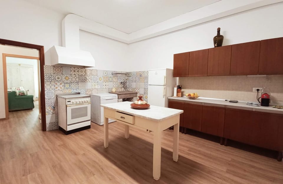 Kitchen or kitchenette, kitchen
