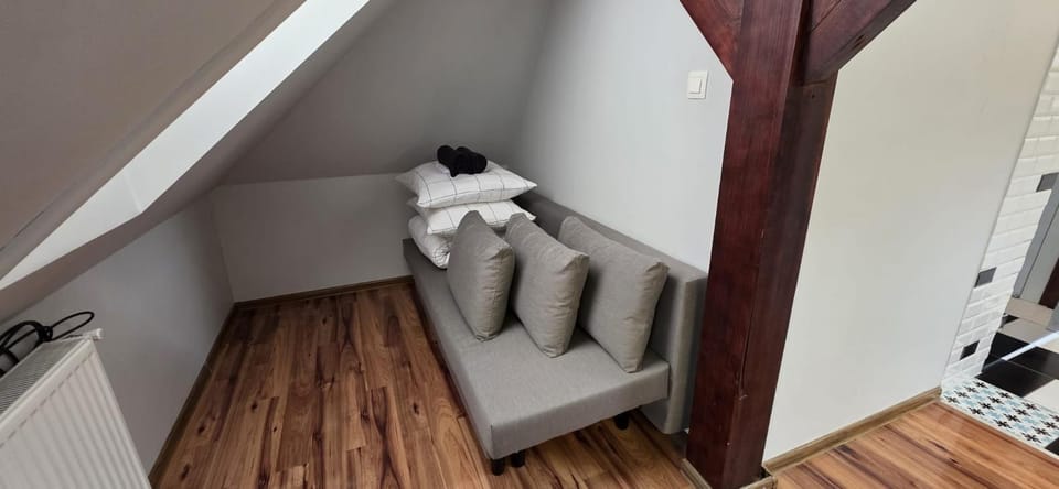 Bed, Living room, Seating area
