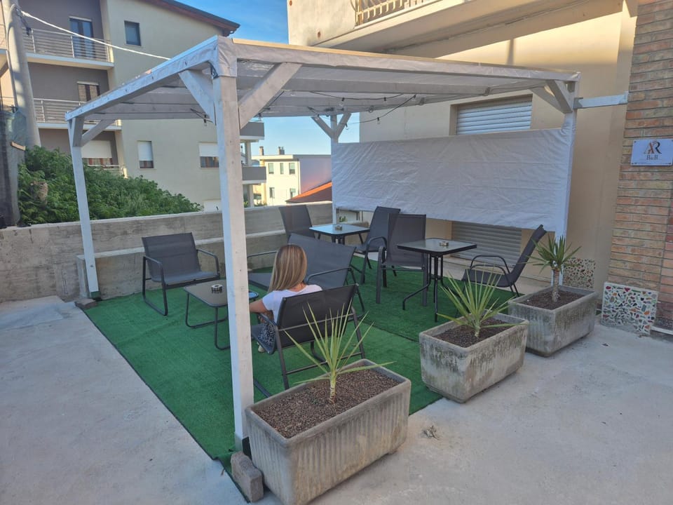 Property building, Balcony/Terrace, Garden view