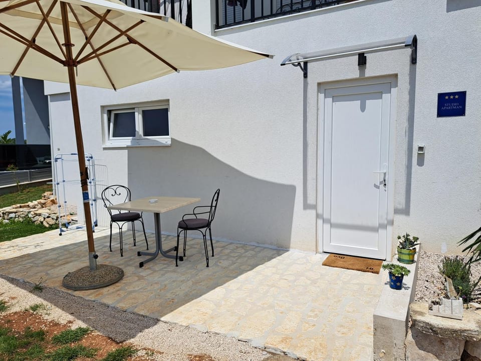 Property building, Patio