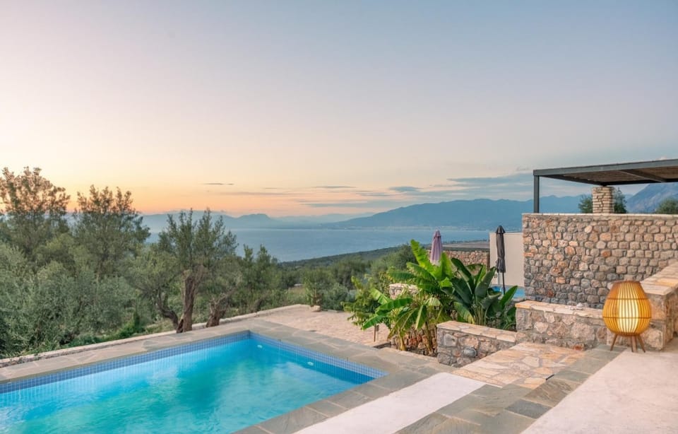 View (from property/room), City view, Mountain view, Sea view