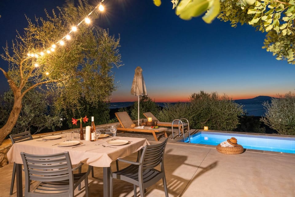 Balcony/Terrace, Swimming pool