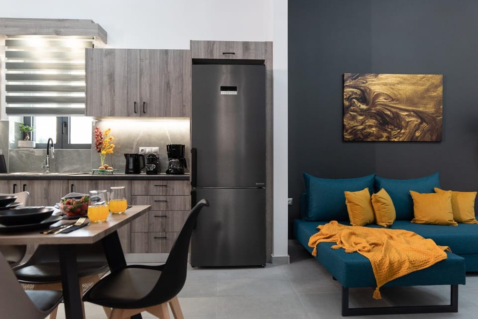 Food and drinks, Seating area, kitchen