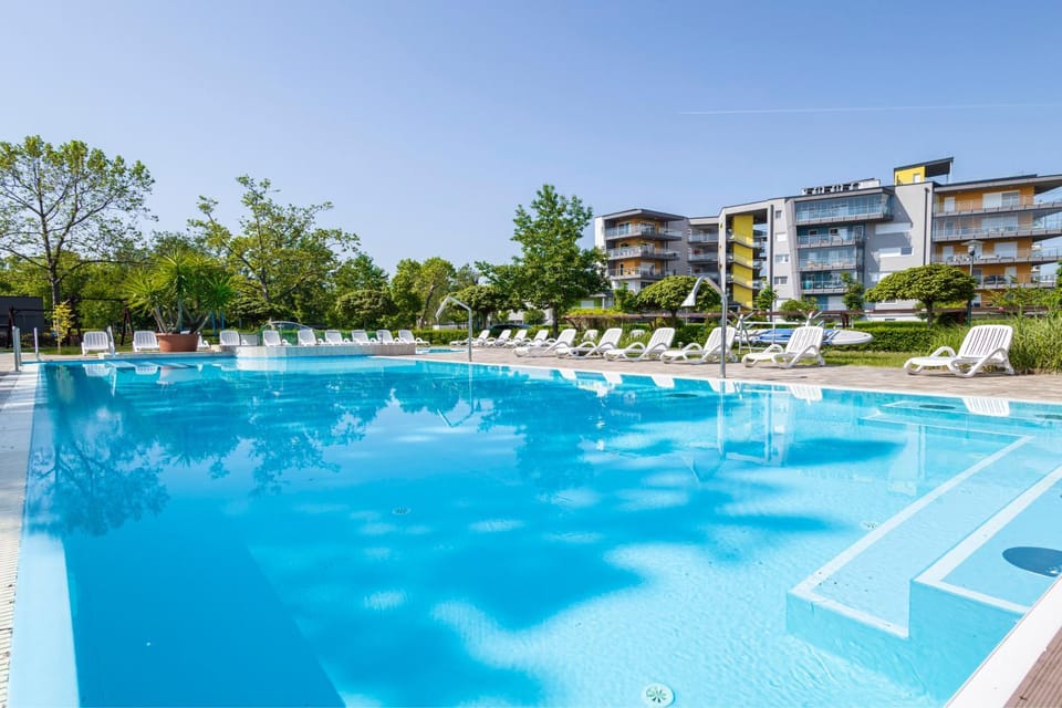 Admiral Pearl Apartment in Siófok