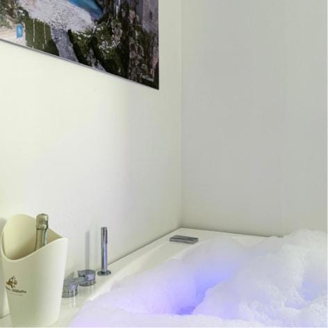 SUITE CALA PAURA Bed and Breakfast in Polignano a Mare
