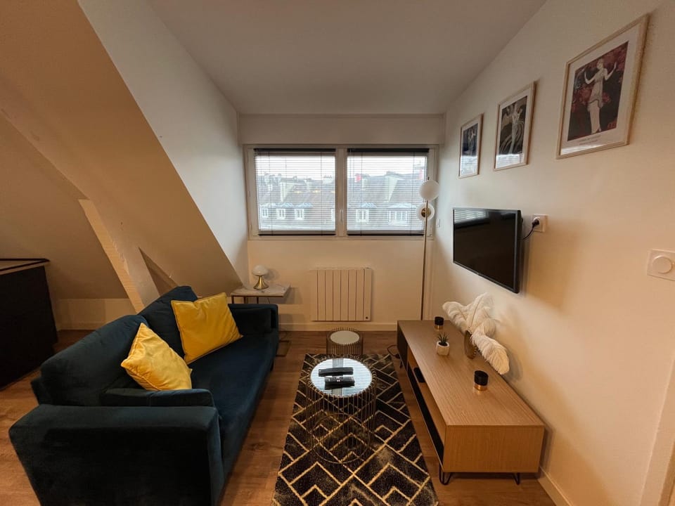 STUDIO ART DECO - HYPER CENTRE LORIENT Apartment in Lorient
