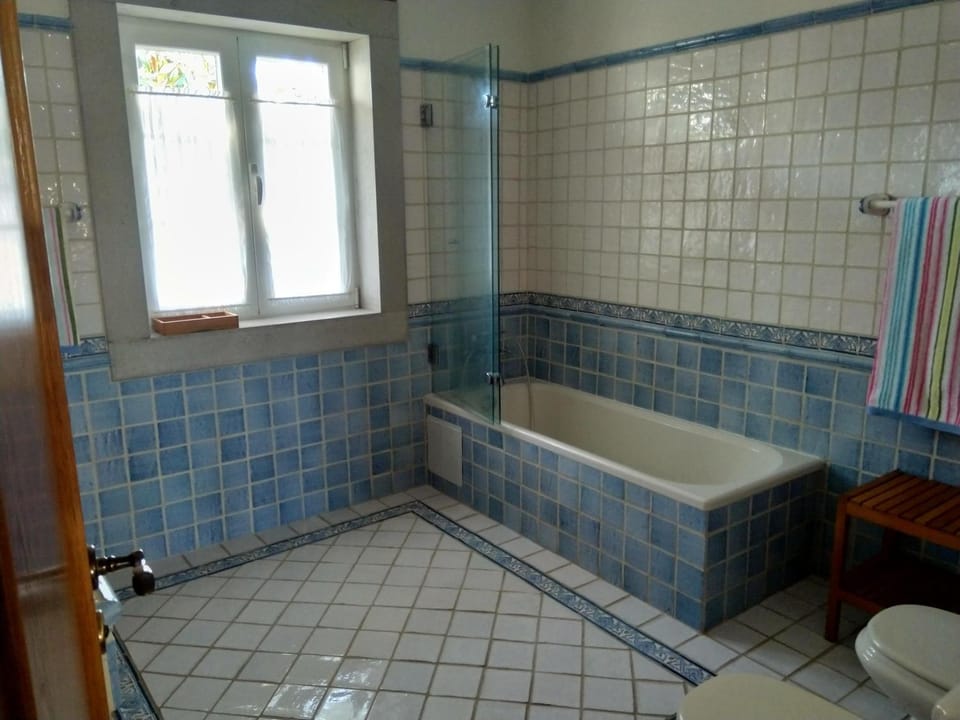 Bathroom, Bath