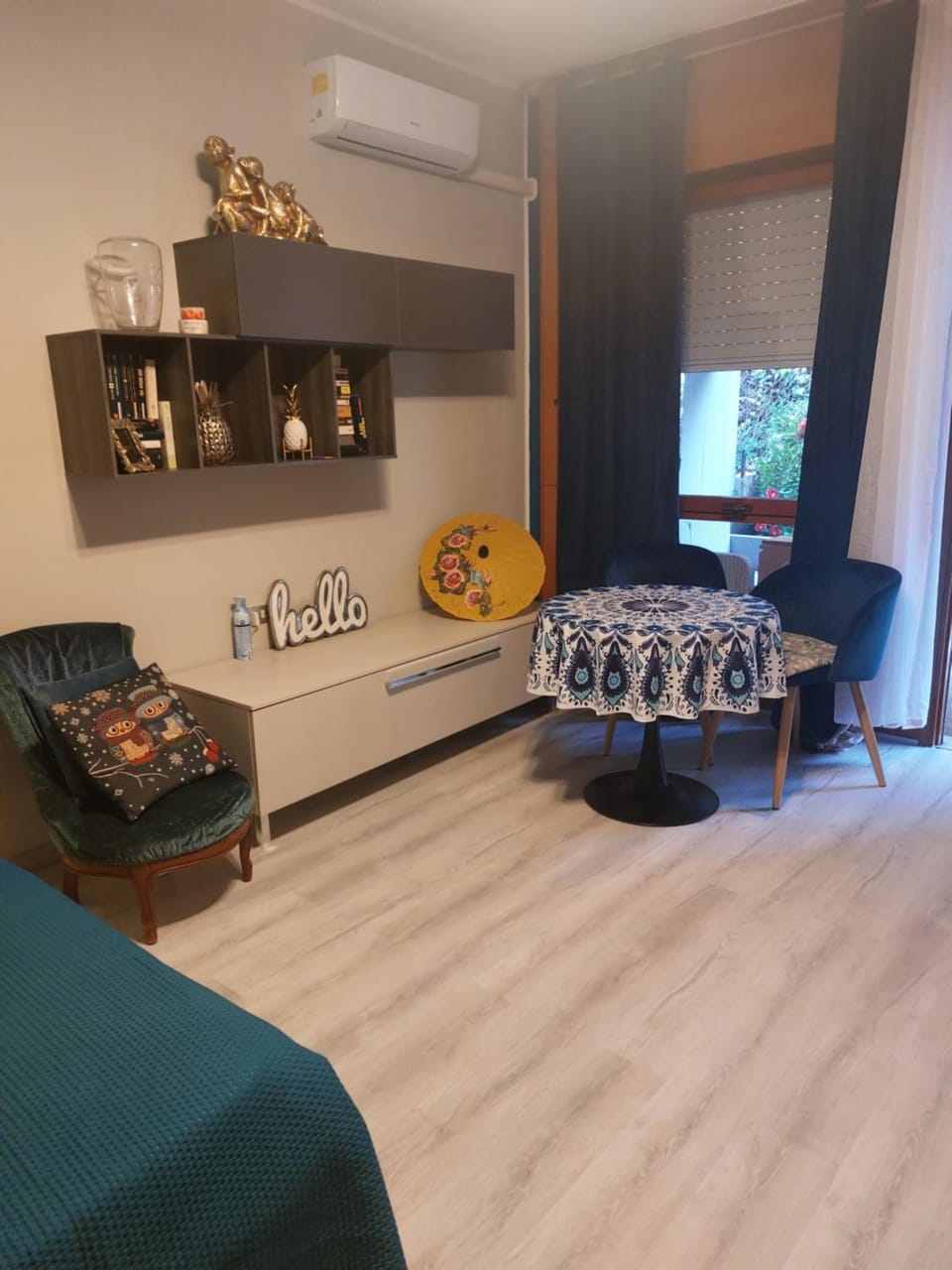Seating area