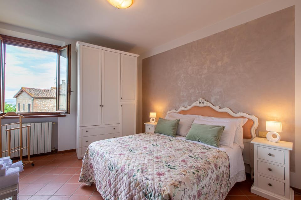 Sunflowers - Appartamento a San Gimignano con parcheggio Apartment in San Gimignano