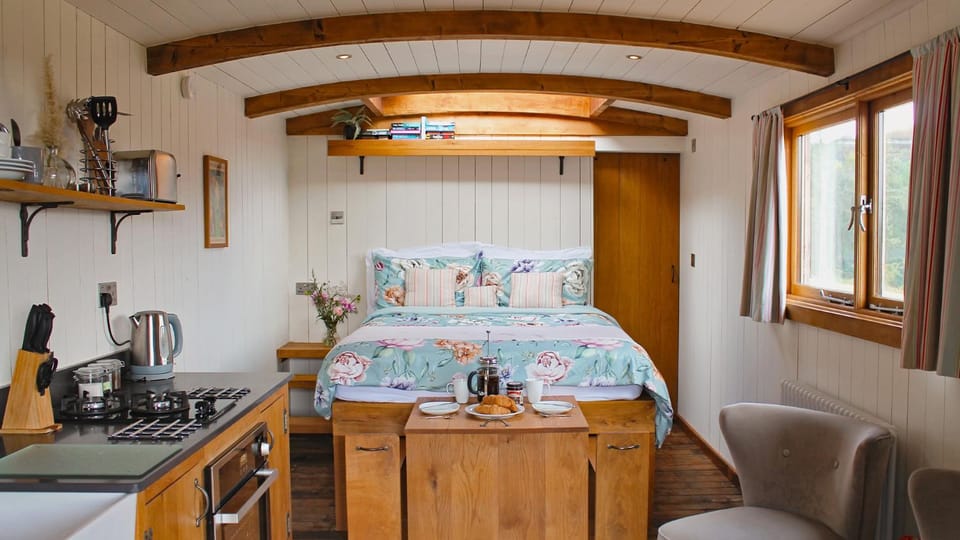 Bed, Bedroom