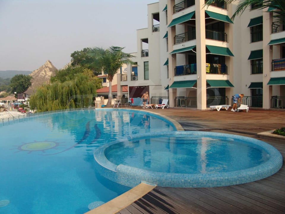 Pool view, Swimming pool