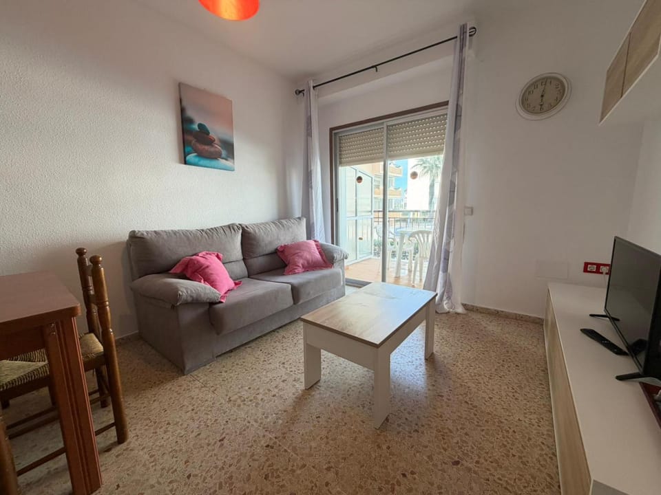 Communal lounge/ TV room, Living room