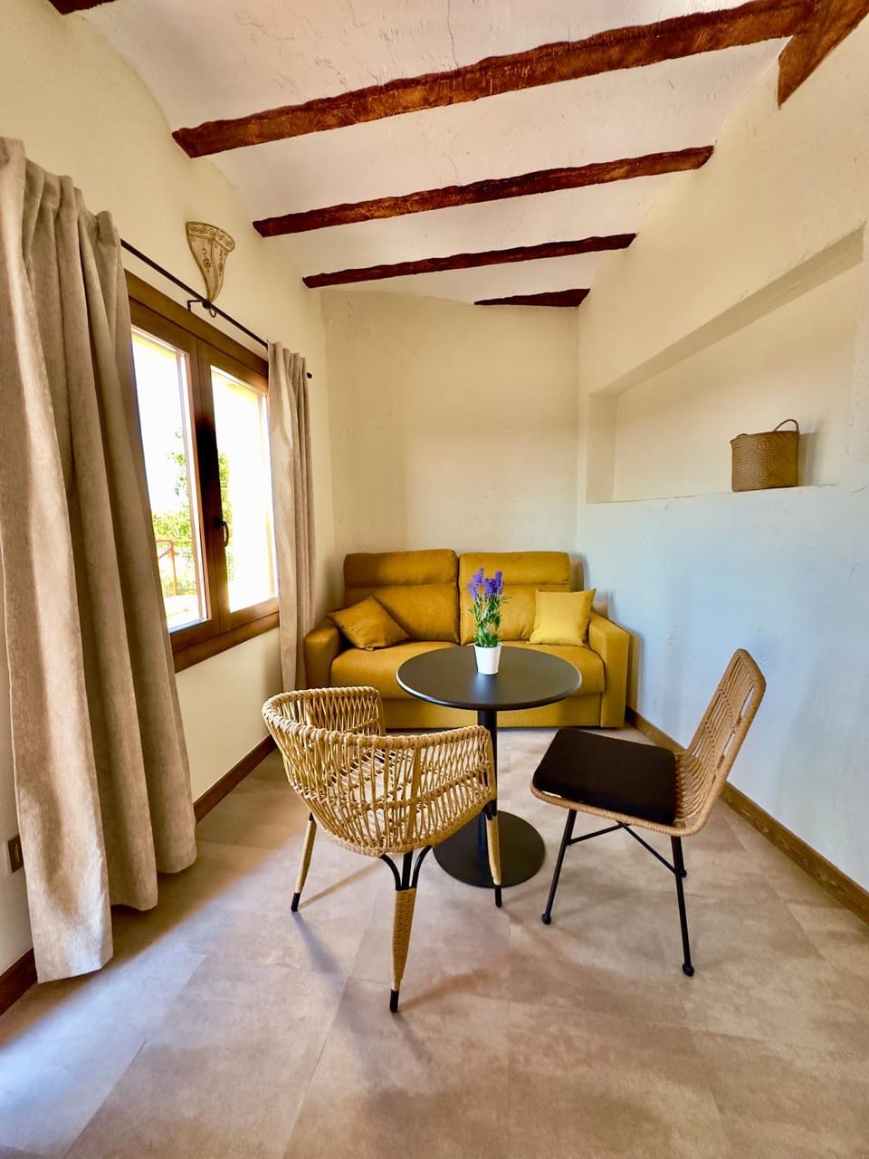 Seating area
