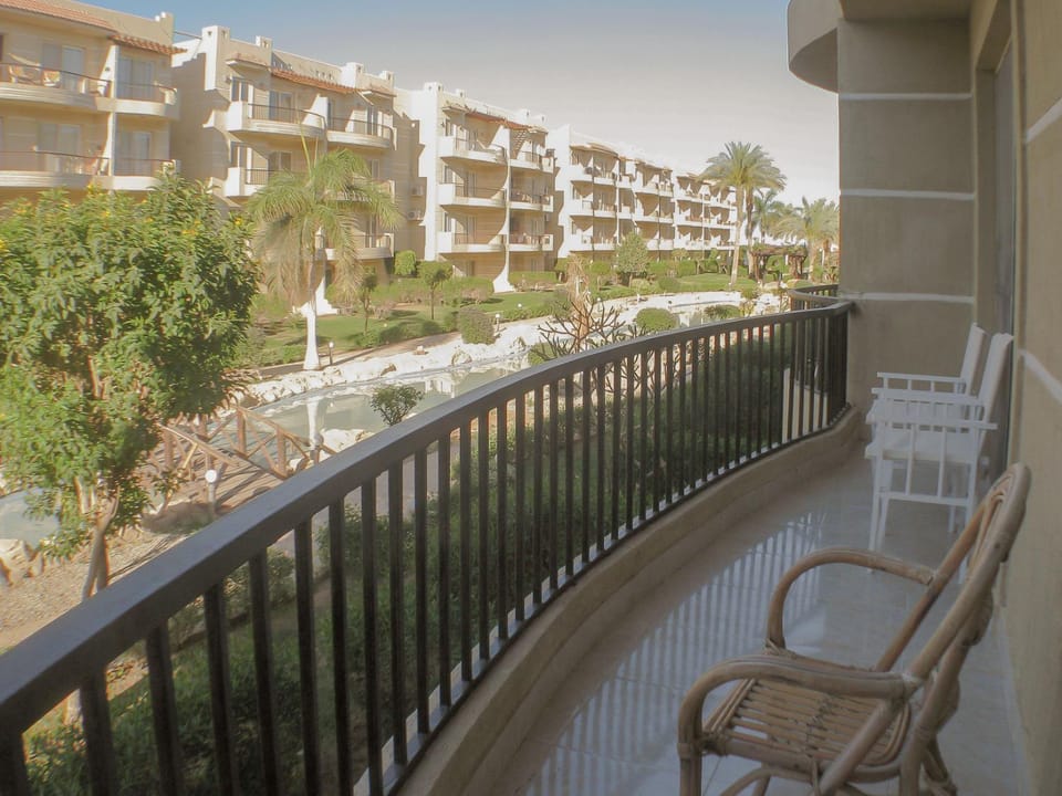 Garden, View (from property/room), Balcony/Terrace, Garden view