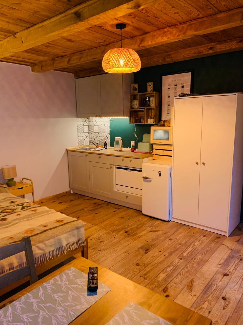 Coffee/tea facilities, Kitchen or kitchenette, minibar