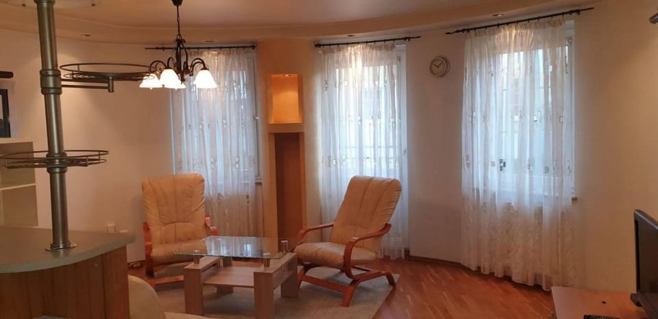Park Studio Apartment in Lower Silesian Voivodeship