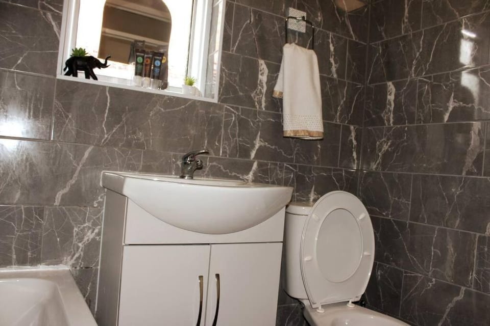 Front House suite Apartment in London