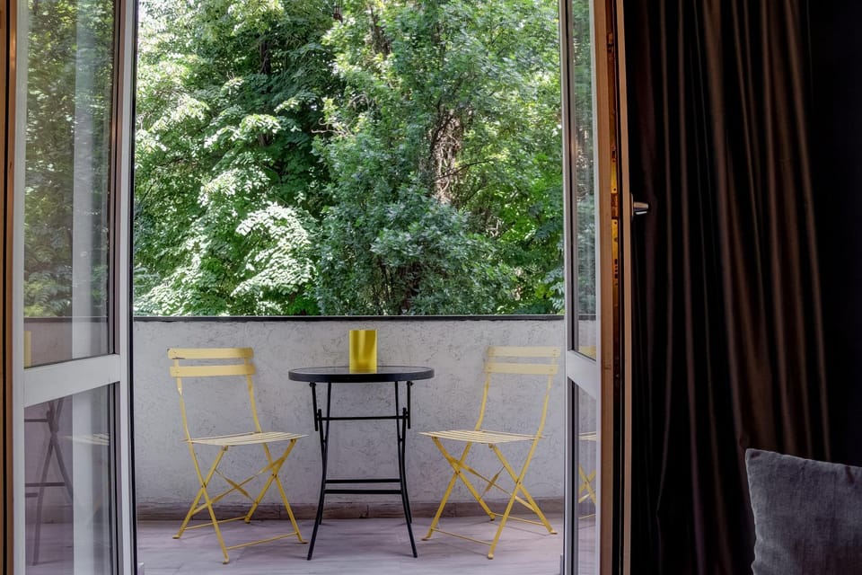 CHANTTAL Luxury - UNIVERSITY Apartment in Bucharest