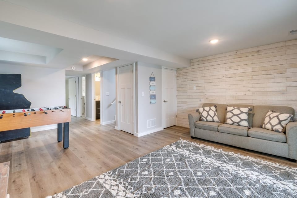 Hot Tub + Games! Lakefront Traverse City Retreat House in Bass Lake
