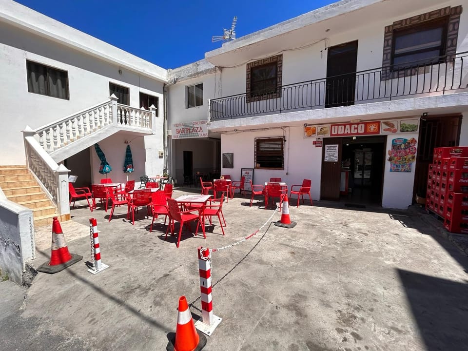 Restaurant/places to eat, Off site