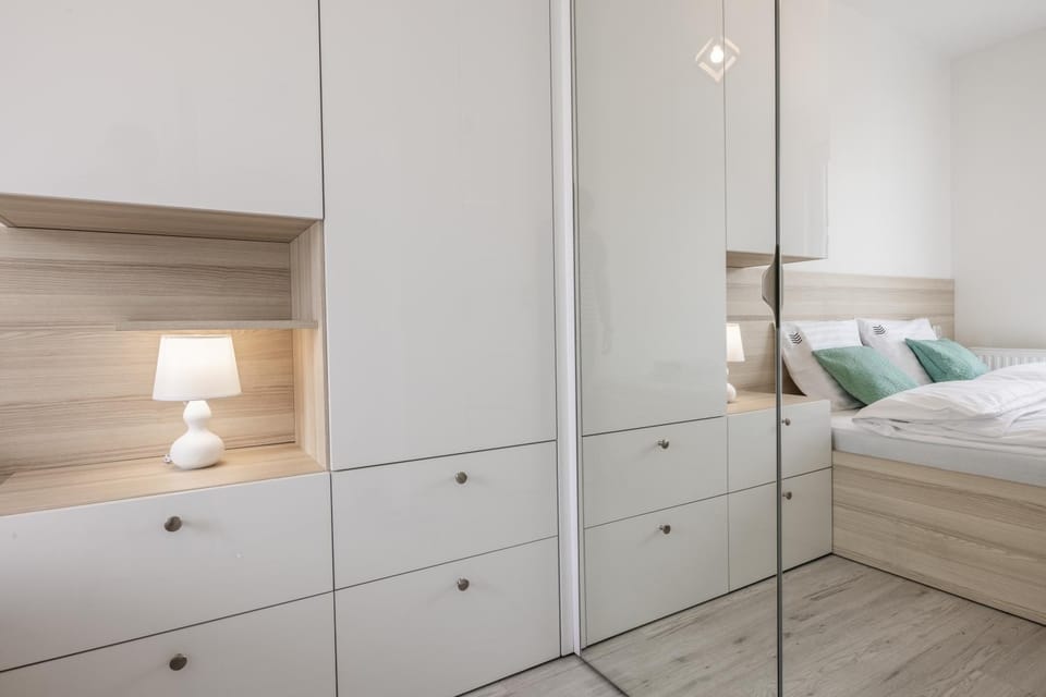 Photo of the whole room, wardrobe