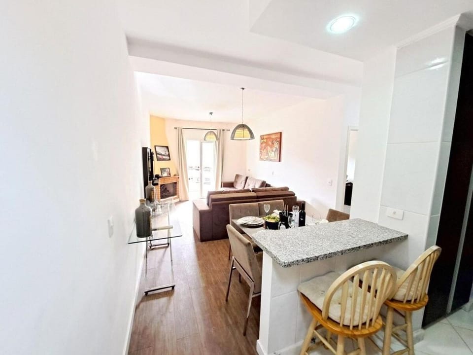 Apto Charmoso com Lareira/ Wifi Apartment in Campos do Jordão