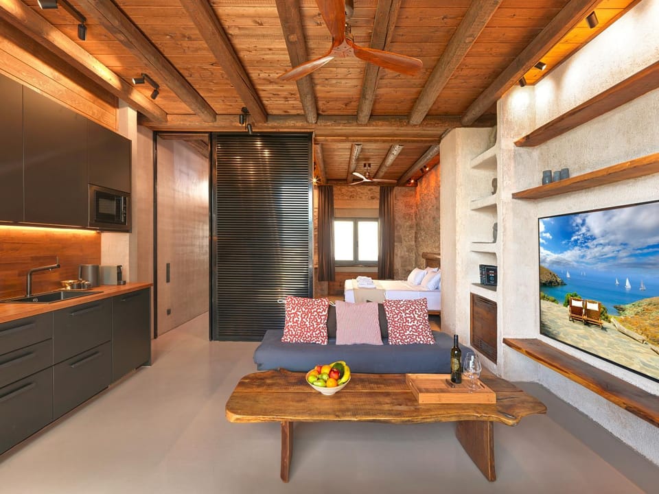 TV and multimedia, Seating area, kitchen