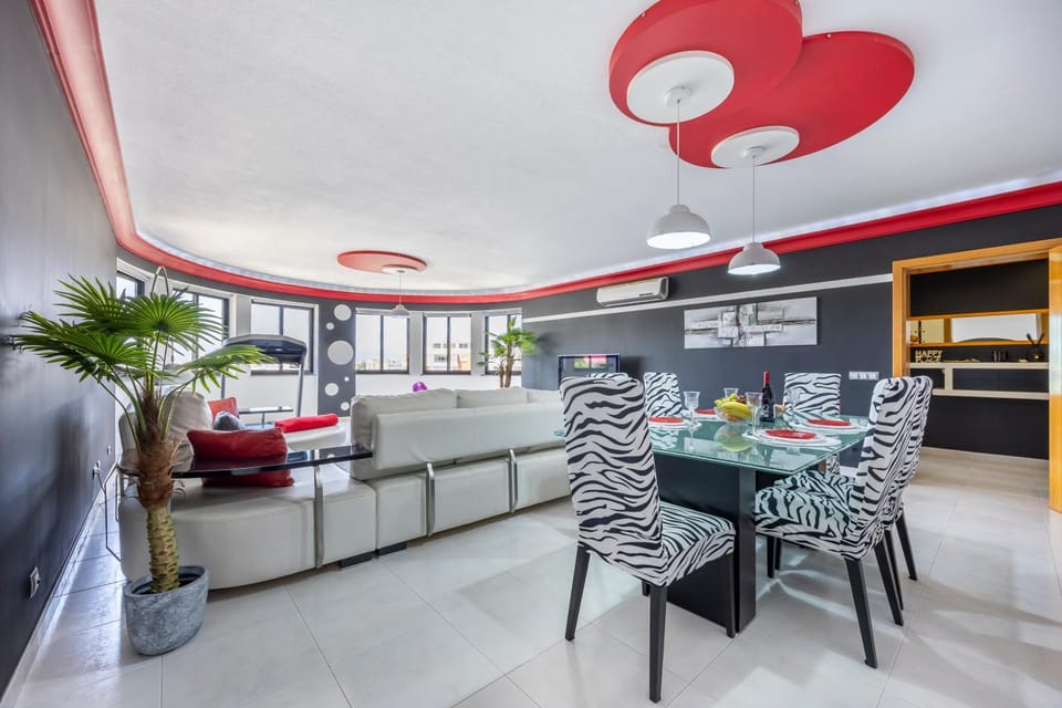 Dining area, Dinner