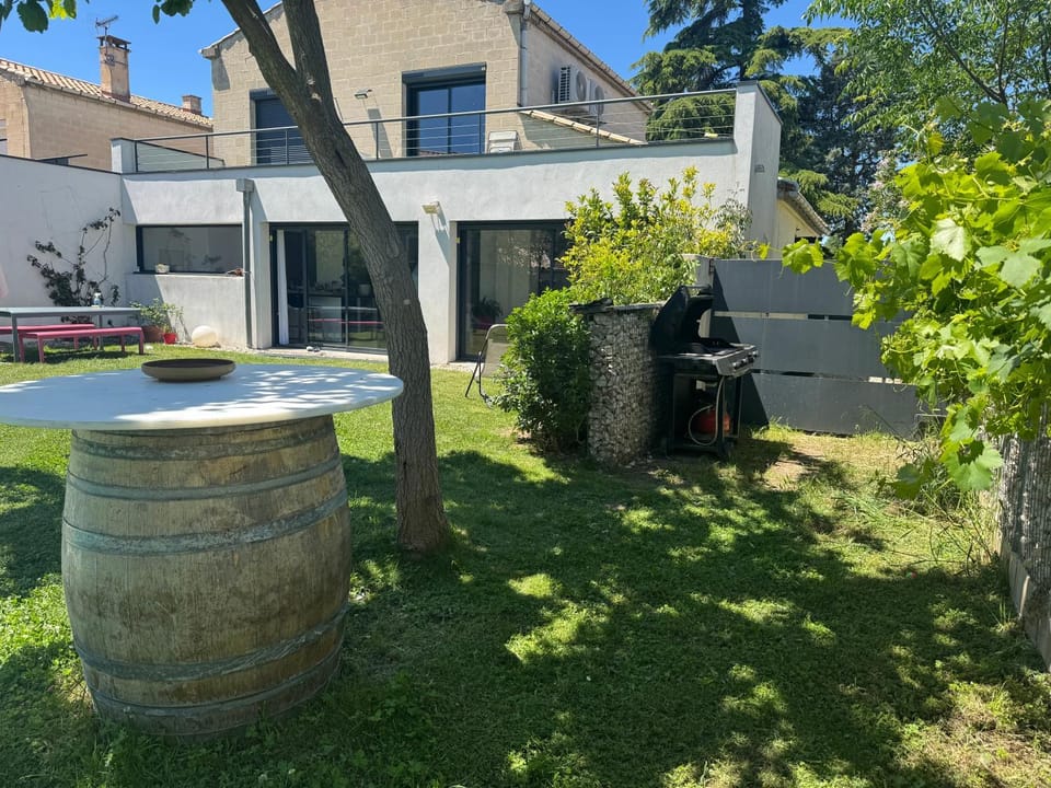 Maison moderne Avignon pour 6 pers Piscine privée Villa in Avignon
