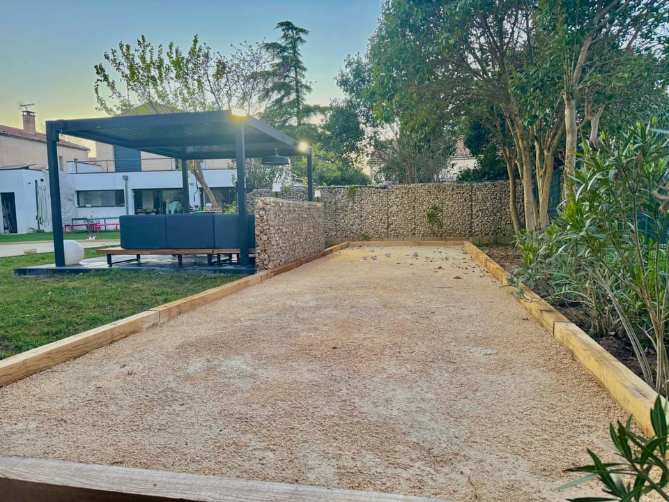 Maison moderne Avignon pour 6 pers Piscine privée Villa in Avignon