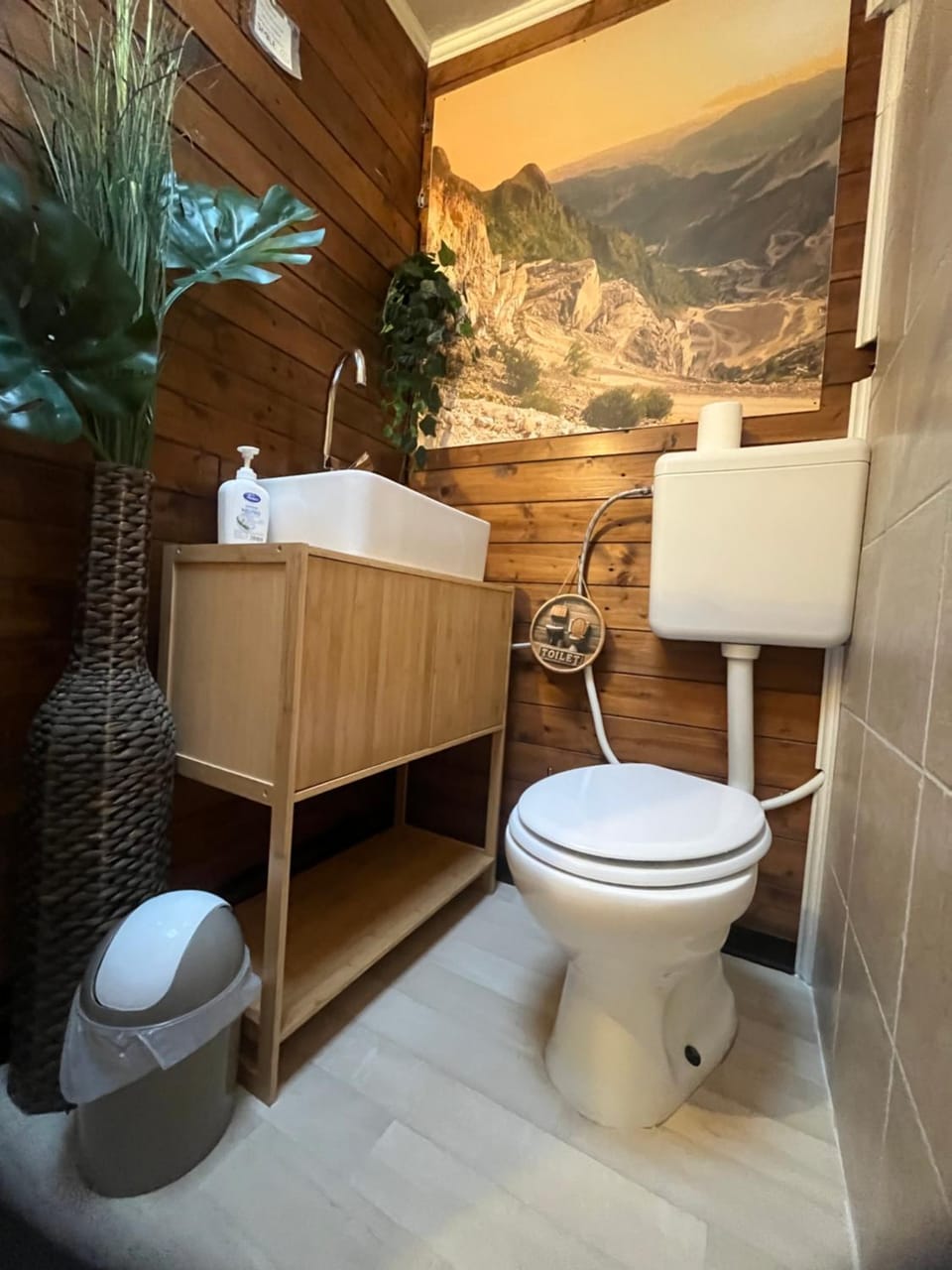 Toilet, Bathroom