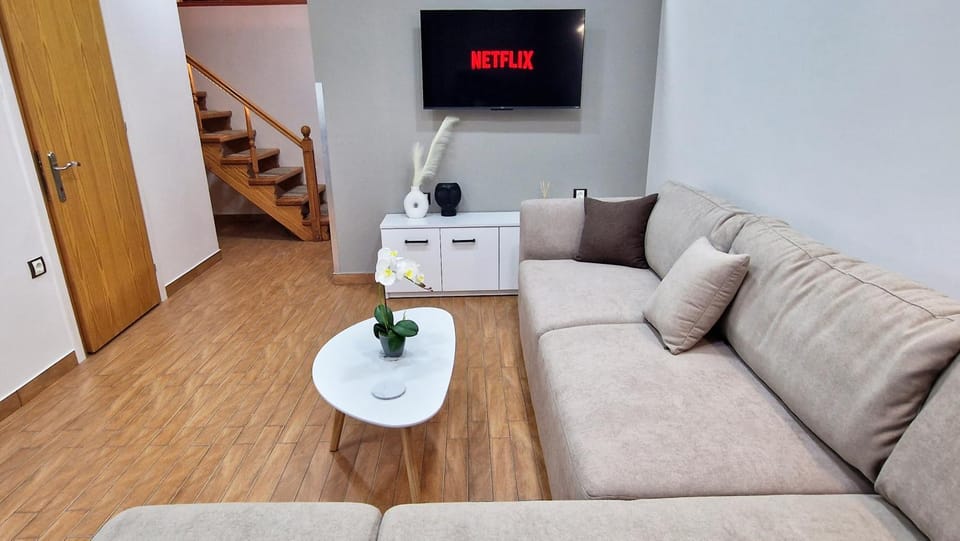 PG Luxury Apartment Apartment in Kavala