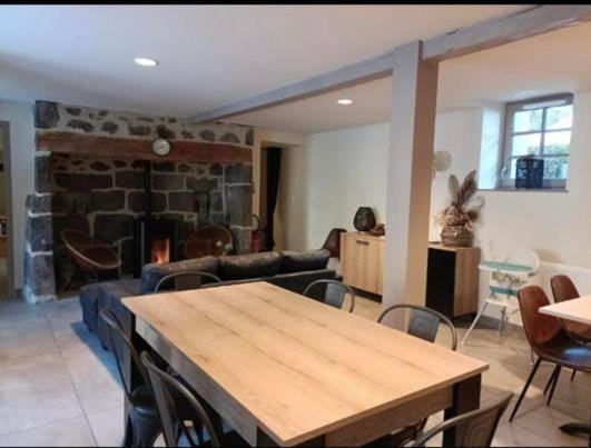 Auberge du Pont Bed and Breakfast in Auvergne-Rhône-Alpes