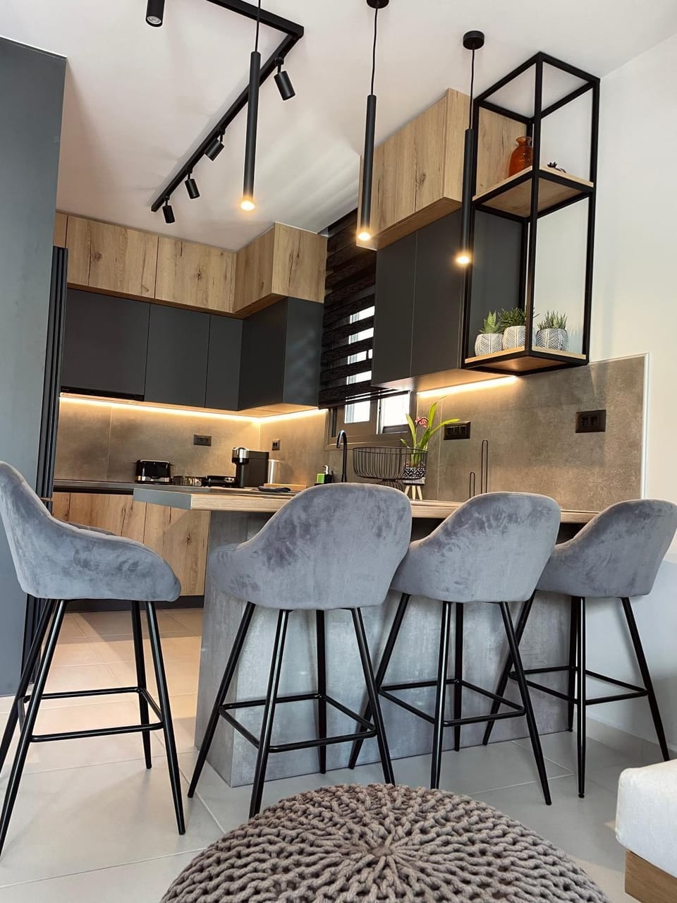 Kitchen or kitchenette, Living room, Dining area
