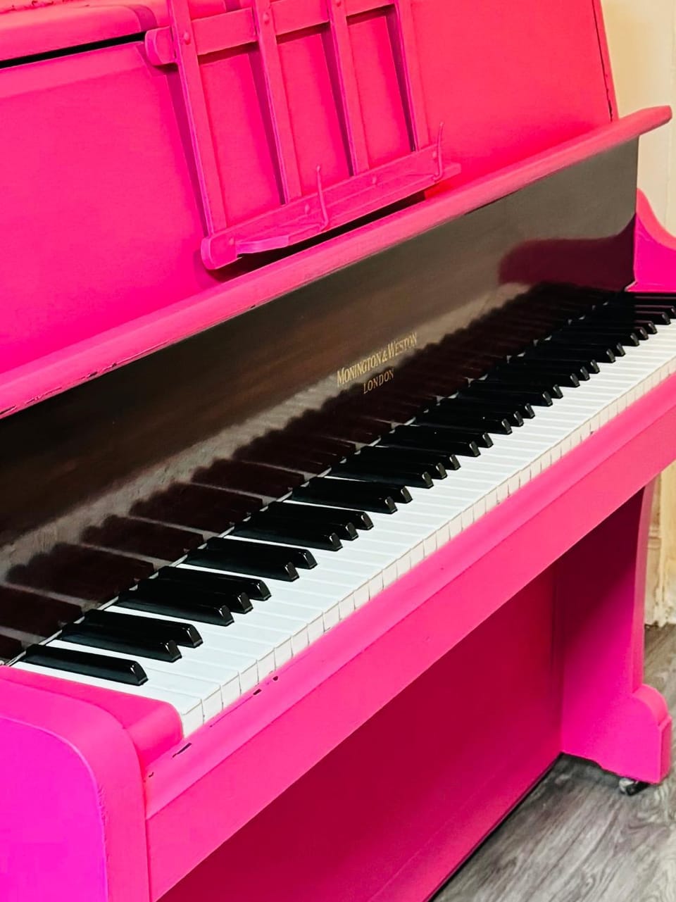 Magenta Melodies, 5 Bedroom House House in Blackpool