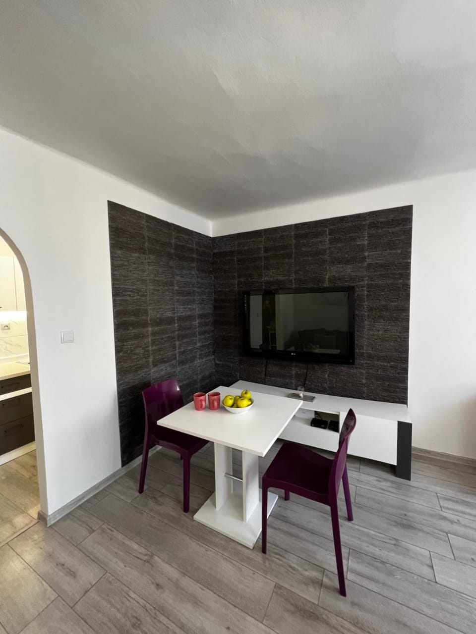 TV and multimedia, Dining area