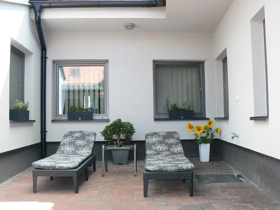 Inner courtyard view